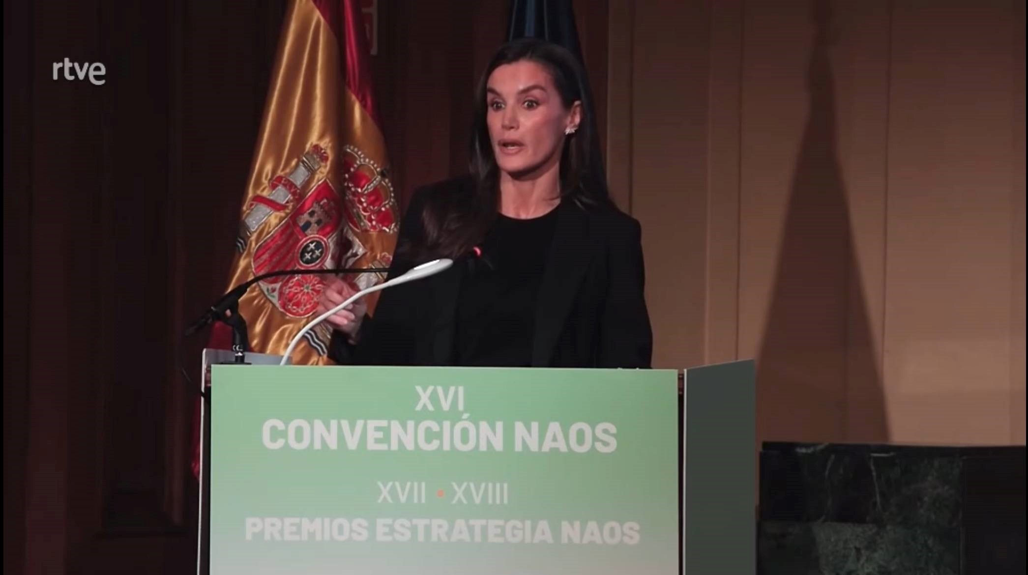 SM_reina_premios_naos_tve